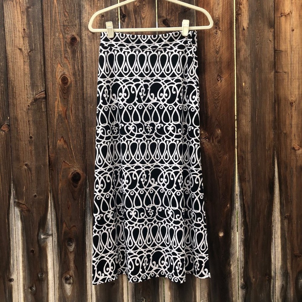 WHBM Maxi Skirt Swirl Design with Side Slit XS